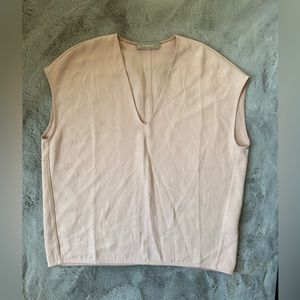 Everlane Japanese Goweave V-Neck Tee
